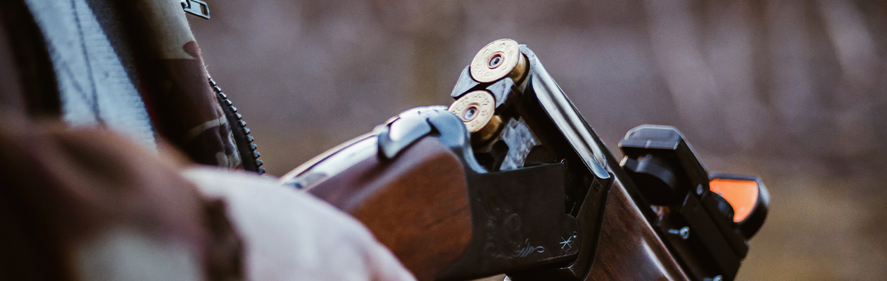Carabine à verrou vs semi-automatiques : avantages et inconvénients